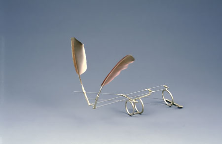 gold_wing_ring_still