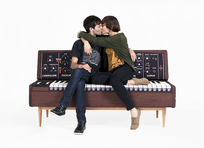 moog-sofa moog-sofa